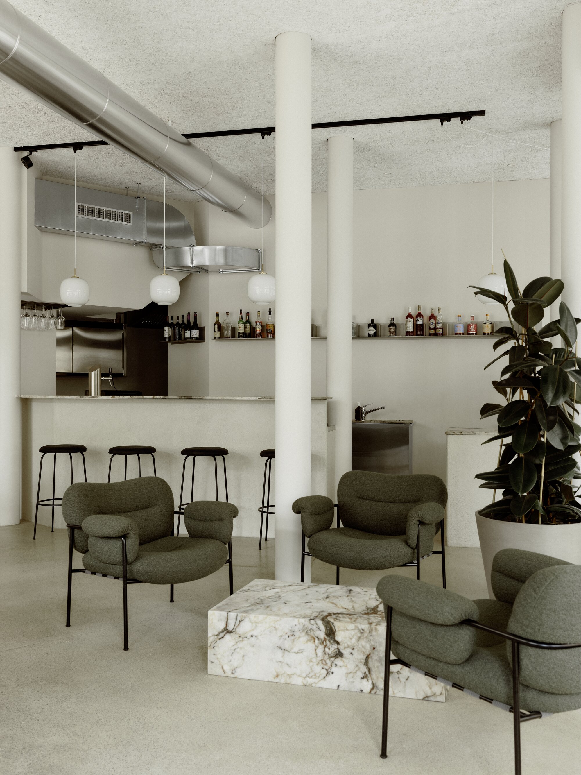 Welcoming lounge area with contemporary design